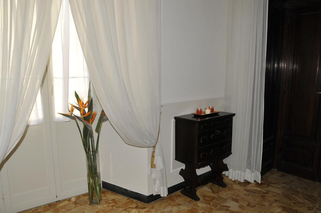 Alibrandi Palace Civitavecchia Phòng bức ảnh