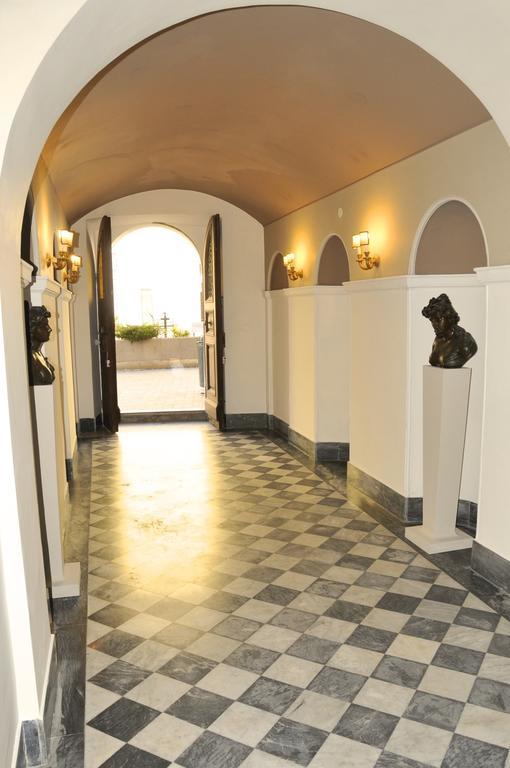 Alibrandi Palace Civitavecchia Ngoại thất bức ảnh
