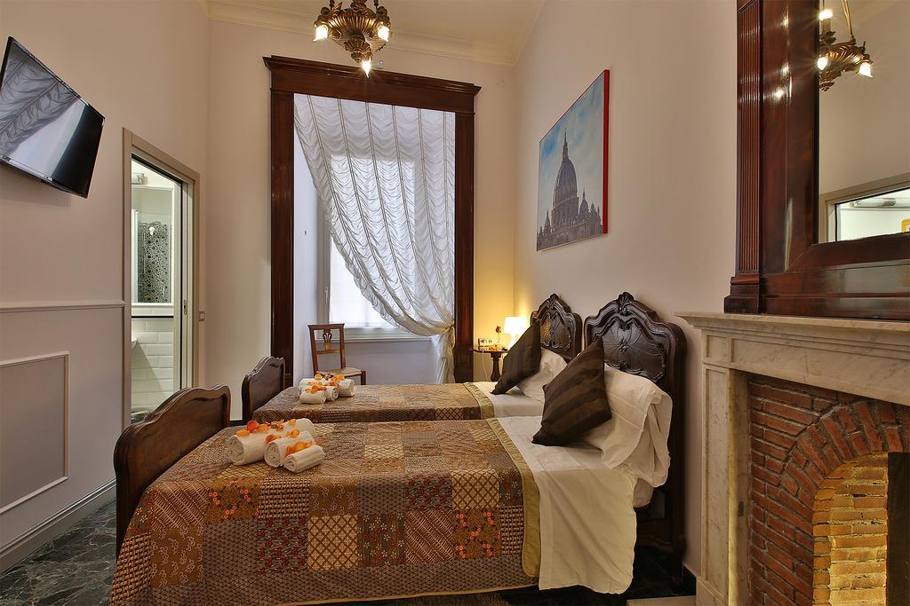 Alibrandi Palace Civitavecchia Ngoại thất bức ảnh