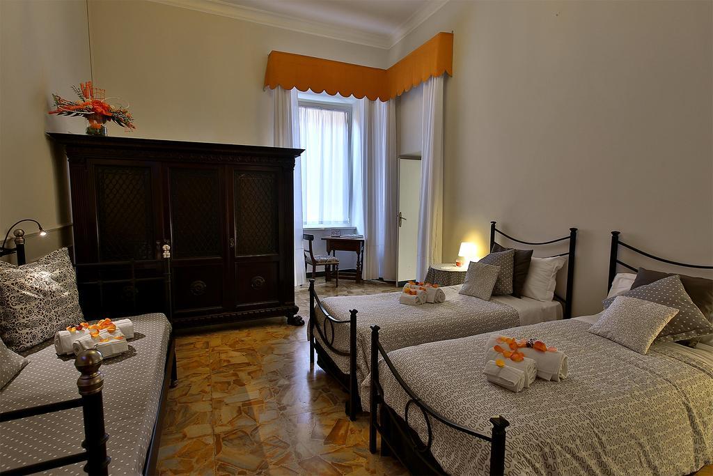 Alibrandi Palace Civitavecchia Ngoại thất bức ảnh