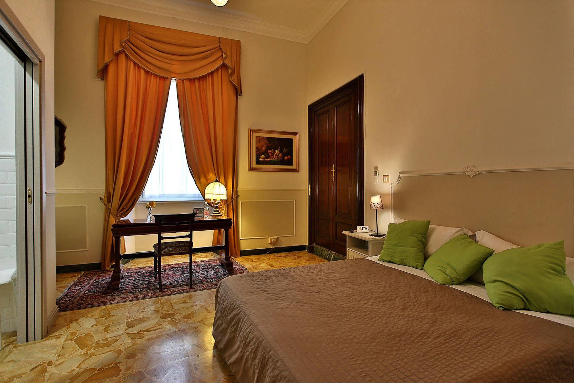 Alibrandi Palace Civitavecchia Ngoại thất bức ảnh